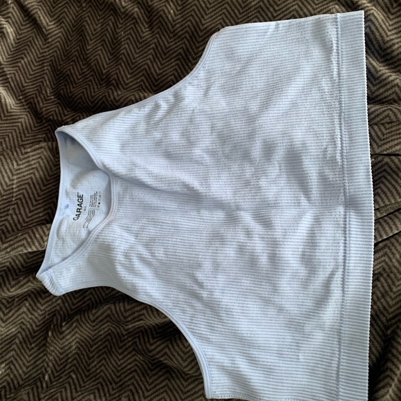 Tank tops - Picture 13 of 15